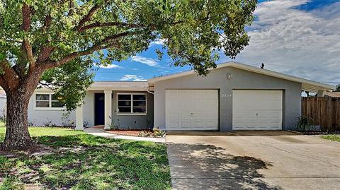 3814 Holiday Lake Dr, Holiday, FL 34691