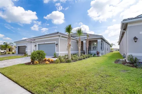 4863 Sevilla Shores Dr, Wimauma, FL 33598
