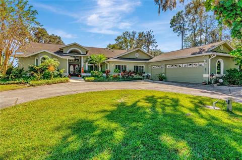 11279 Knights Griffin Rd, Thonotosassa, FL 33592
