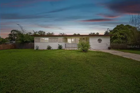 2010 Lee Dr, Valrico, FL 33594