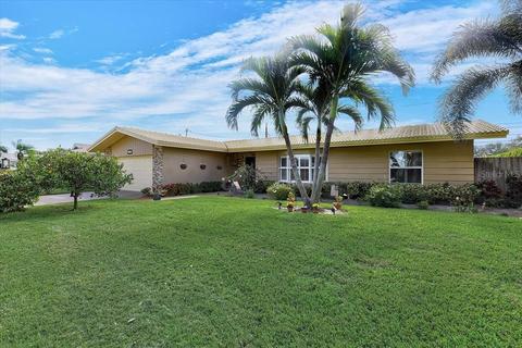 13886 Pinecrest Dr, Largo, FL 33774 photo 1