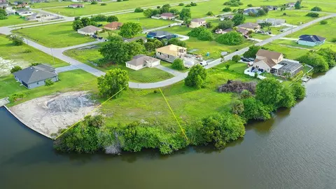 829 NW 29th Ave, Cape Coral, FL 33993