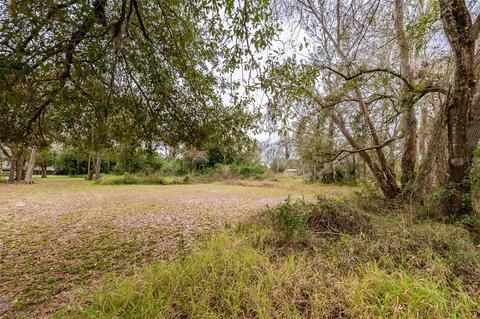 5128 Country Side Dr, Tampa, FL 33624