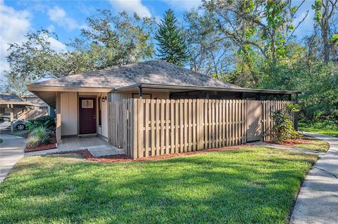 855 Creekway Ct, Brandon, FL 33511 photo 1