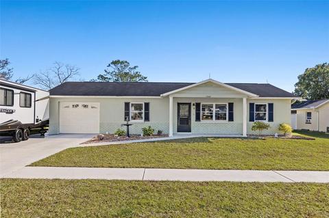 7242 Ashland Dr, Zephyrhills, FL 33540