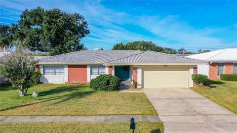 10284 Imperial Point Dr E, Largo, FL 33774 photo 1