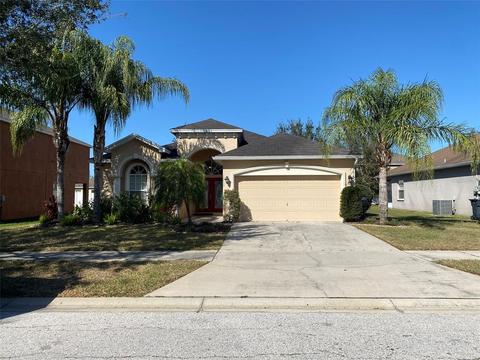 10715 Carloway Hills Dr, Wimauma, FL 33598