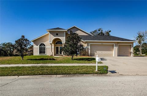 5723 Bass Dr, Zephyrhills, FL 33541