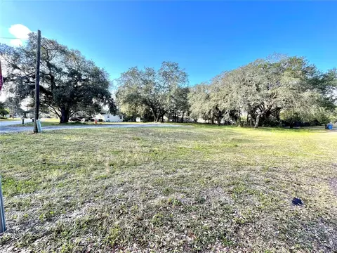 14820 N 15th St, Lutz, FL 33549