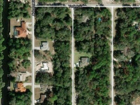 3105 Larissa St, Port Charlotte, FL 33948