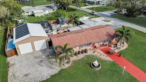 201 W College Ave, Ruskin, FL 33570