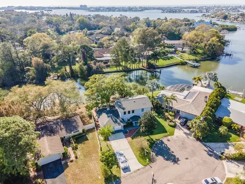 3964 South Cir, Largo, FL 33774