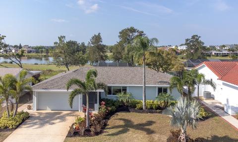 748 Flamingo Dr, Apollo Beach, FL 33572