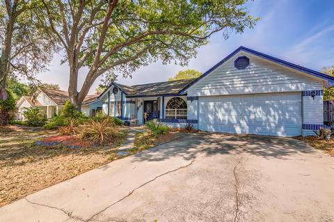 2226 Groveland Dr, Lutz, FL 33549