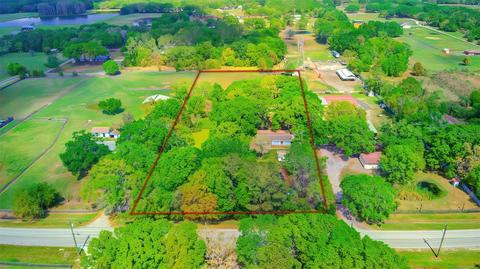 6704 W Knights Griffin Rd, Plant City, FL 33565
