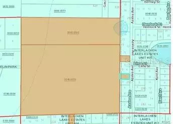 227 Azalea Ave, Interlachen, FL 32148
