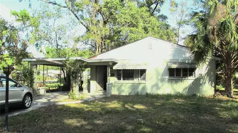 1802 Whitehall St, Plant City, FL 33563