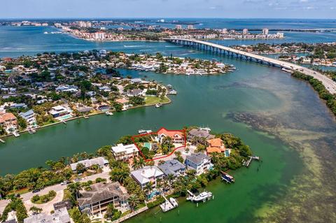 6 Mangrove Pt, Saint Pete Beach, FL 33706