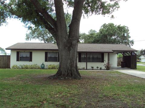 1801 Camp Ct, Plant City, FL 33563