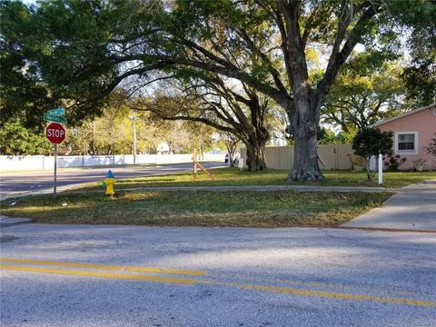 7602 Barry Rd, Tampa, FL 33615