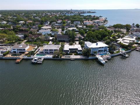 4937 W Bay Way Dr, Tampa, FL 33629