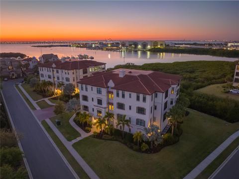 4905 Caspar Whitney Pl #401, Tampa, FL 33616