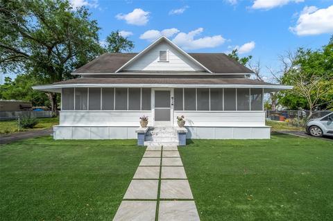 406 NW 4th Ave, Mulberry, FL 33860