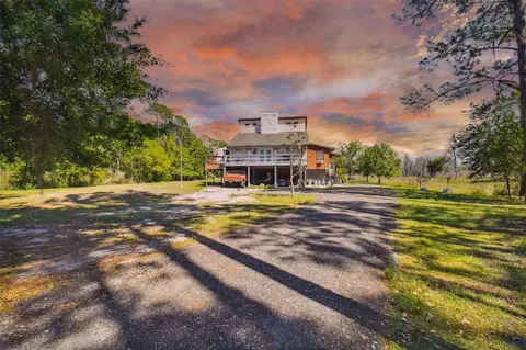 8942 Overlook Dr, Wesley Chapel, FL 33545
