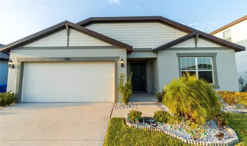 920 Coastal Hammock Ave, Ruskin, FL 33570