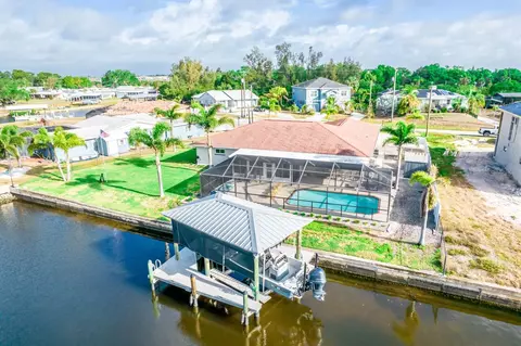 818 White Heron Blvd, Ruskin, FL 33570