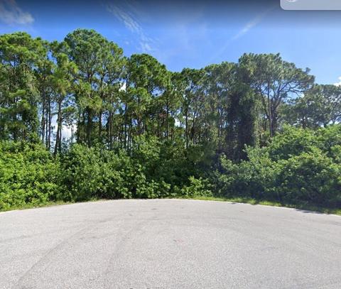 108 Turtle Dr, Rotonda West, FL 33947