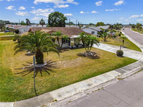 702 Bel Air Ave, Sun City Center, FL 33573