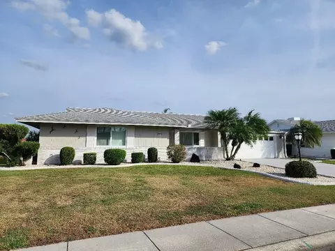 1511 Blackstone Cir, Sun City Center, FL 33573