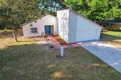 906 Van Dr, Auburndale, FL 33823