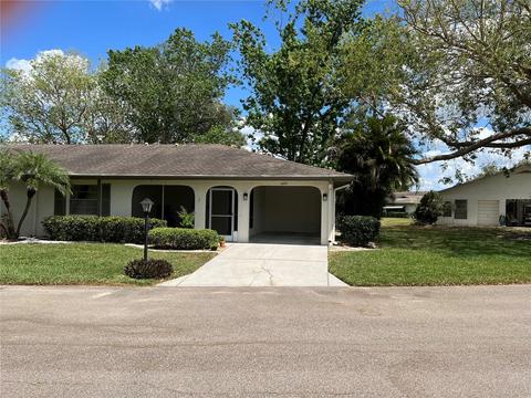 1609 Hovington Cir #224, Sun City Center, FL 33573