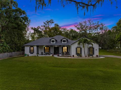8018 Paulson Ln, Tampa, FL 33617