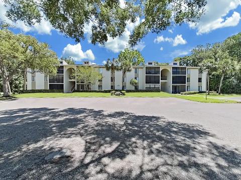 3232 Lake Pine Way E #B3, Tarpon Springs, FL 34688