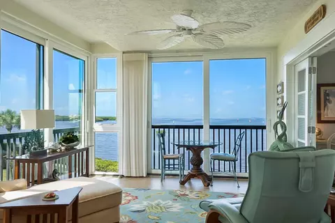 8251 Brent St #921, Port Richey, FL 34668