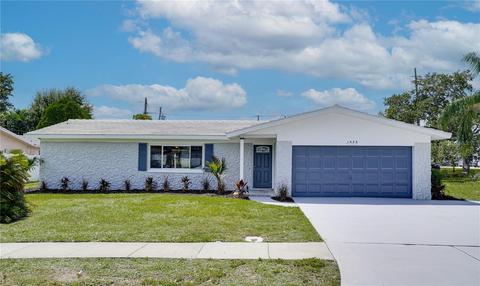 1896 Princeton Dr, Clearwater, FL 33765