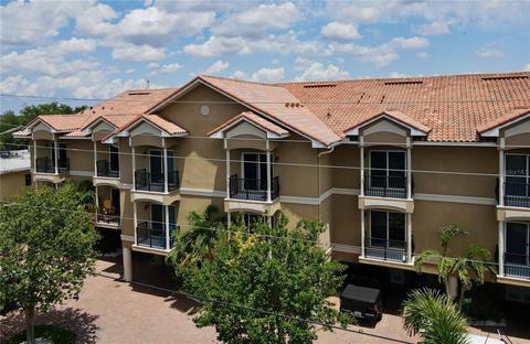 300 Capri Blvd #4, Treasure Island, FL 33706