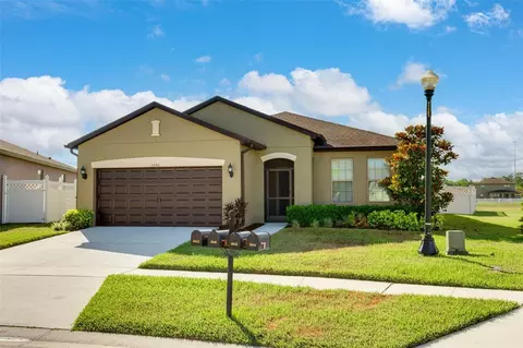 8848 Sunapee Loop, Polk City, FL 33868
