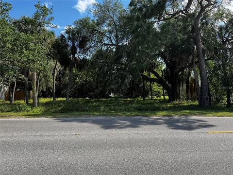 808 W Shell Point Rd, Ruskin, FL 33570