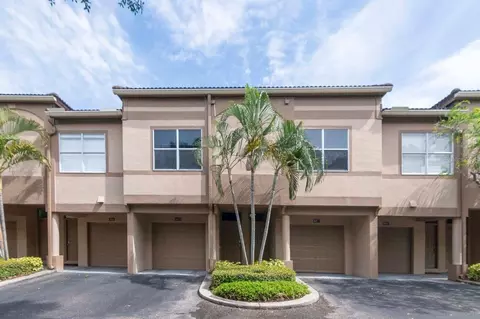 807 Normandy Trace Rd #807, Tampa, FL 33602