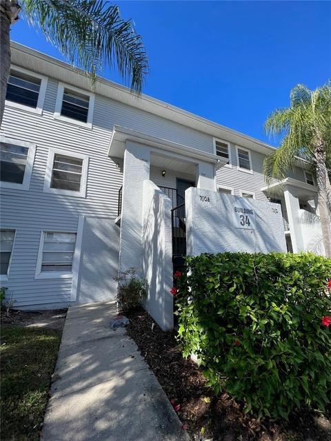 7108 Waterside Dr, Tampa, FL 33617