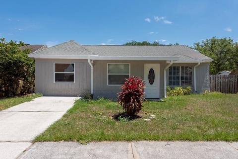 319 Regal Park Dr, Valrico, FL 33594
