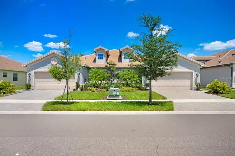 4737 Avila Lakes Dr, Wimauma, FL 33598