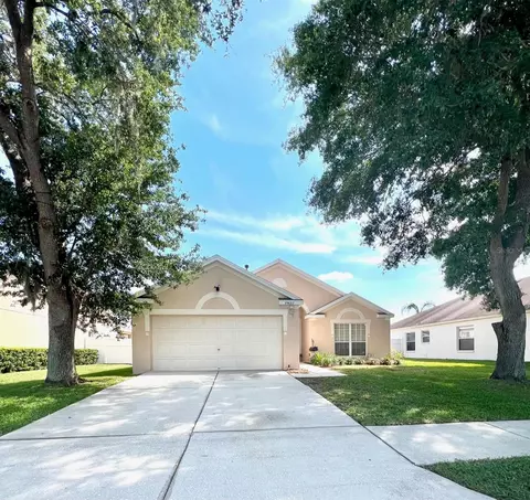 29622 Bright Ray Pl, Wesley Chapel, FL 33543