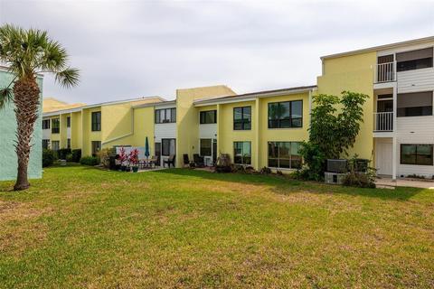 1 Windrush Blvd #70, Indian Rocks Beach, FL 33785