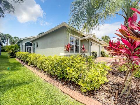 15914 Cobble Mill Dr, Wimauma, FL 33598