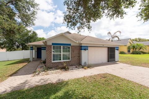 141 Brookshire Dr, Lake Wales, FL 33898